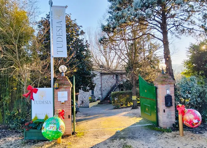 Tudesia Royal Bed & Breakfast Todi